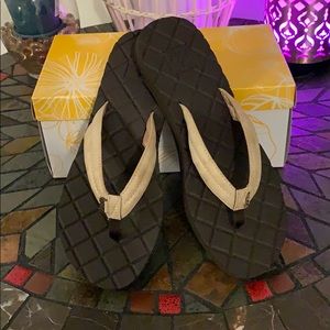 Reef Dreams 2 Lux Sandals size 10 NWT